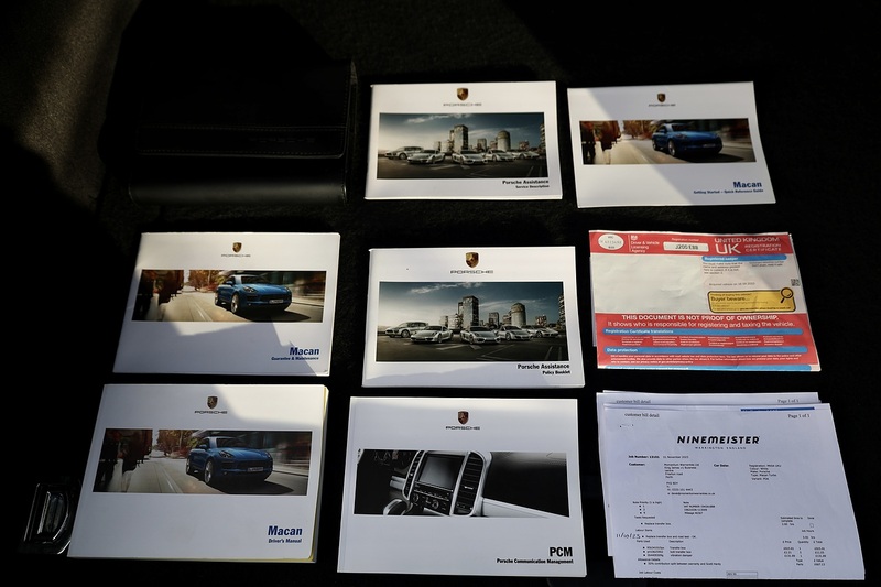 Porsche Macan Turbo 2 Former Keepers + Pano Roof + Air Suspension + Digital TV Image 35