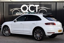 Porsche Macan Turbo 2 Former Keepers + Pano Roof + Air Suspension + Digital TV - Thumb 11