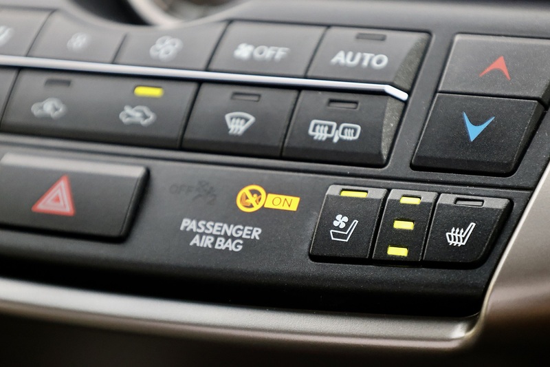 Lexus NX300h Premier Full Lexus Main Dealer + Lexus Warranty + Pano Roof Image 18