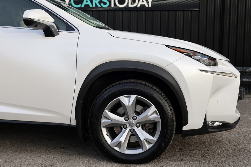 Lexus NX300h Premier Full Lexus Main Dealer + Lexus Warranty + Pano Roof Image 28