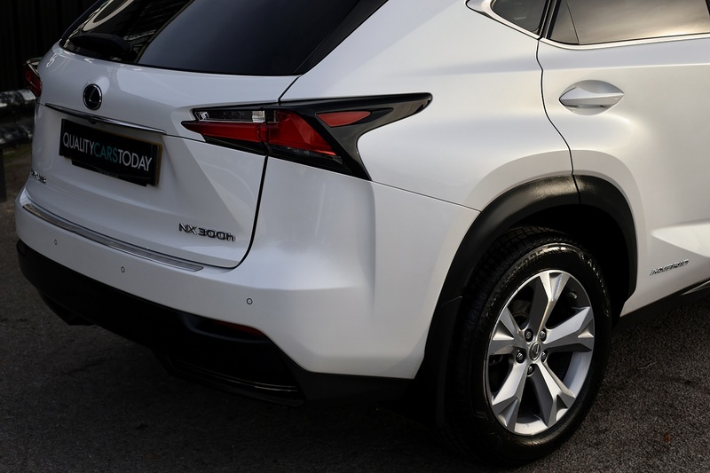 Lexus NX300h Premier Full Lexus Main Dealer + Lexus Warranty + Pano Roof Image 26