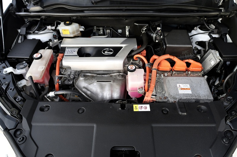 Lexus NX300h Premier Full Lexus Main Dealer + Lexus Warranty + Pano Roof Image 33