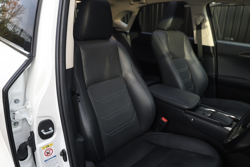 Lexus NX300h Premier Full Lexus Main Dealer + Lexus Warranty + Pano Roof Image 11