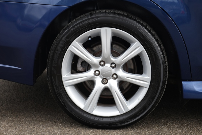 Subaru Legacy Estate 2 Former Keepers + Subaru Main Dealer History + Sunroof + Heated Leather Image 14