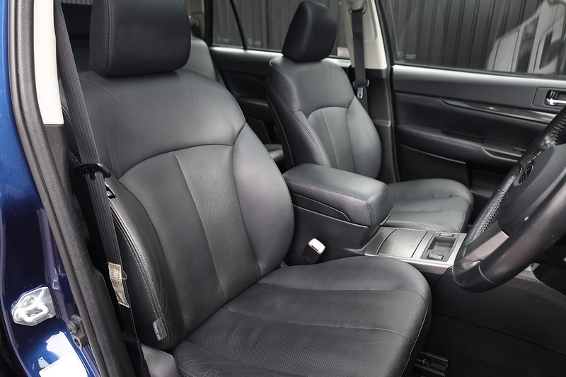 Subaru Legacy Estate 2 Former Keepers + Subaru Main Dealer History + Sunroof + Heated Leather Image 19