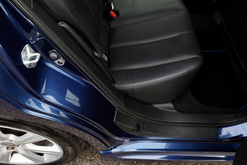 Subaru Legacy Estate 2 Former Keepers + Subaru Main Dealer History + Sunroof + Heated Leather Image 23