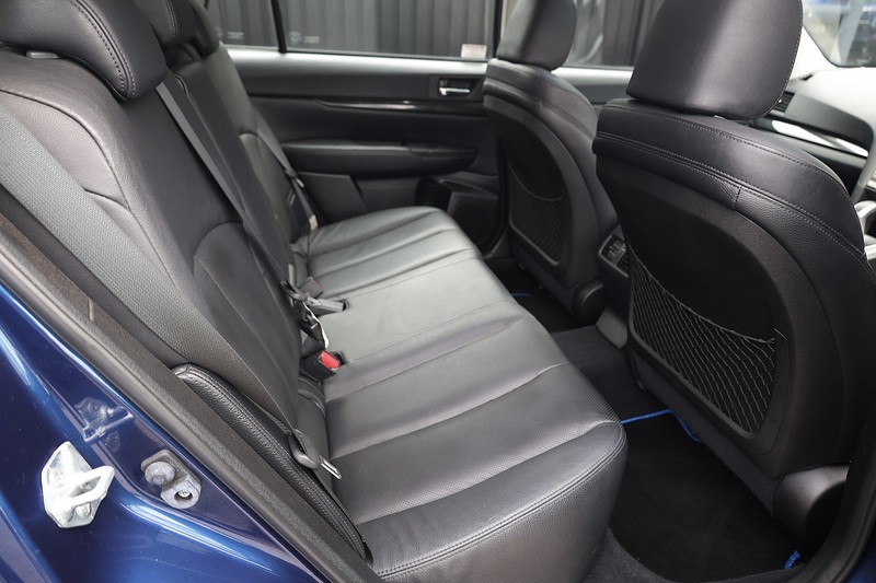 Subaru Legacy Estate 2 Former Keepers + Subaru Main Dealer History + Sunroof + Heated Leather Image 24
