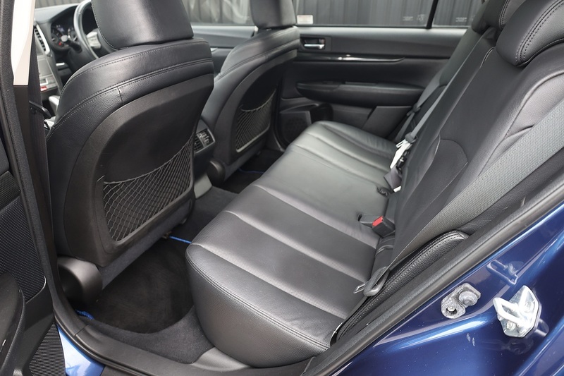 Subaru Legacy Estate 2 Former Keepers + Subaru Main Dealer History + Sunroof + Heated Leather Image 37