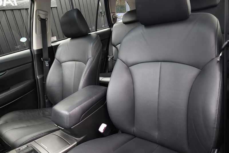 Subaru Legacy Estate 2 Former Keepers + Subaru Main Dealer History + Sunroof + Heated Leather Image 39