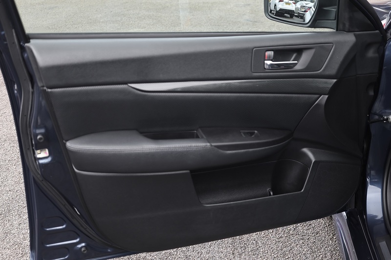 Subaru Legacy Estate 2 Former Keepers + Subaru Main Dealer History + Sunroof + Heated Leather Image 41