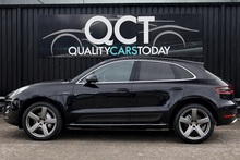 Porsche Macan S 1 Lady Owner + Full Service History + Rare Spec - Thumb 1