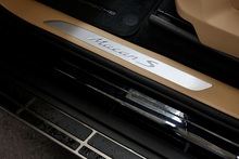 Porsche Macan S 1 Lady Owner + Full Service History + Rare Spec - Thumb 21