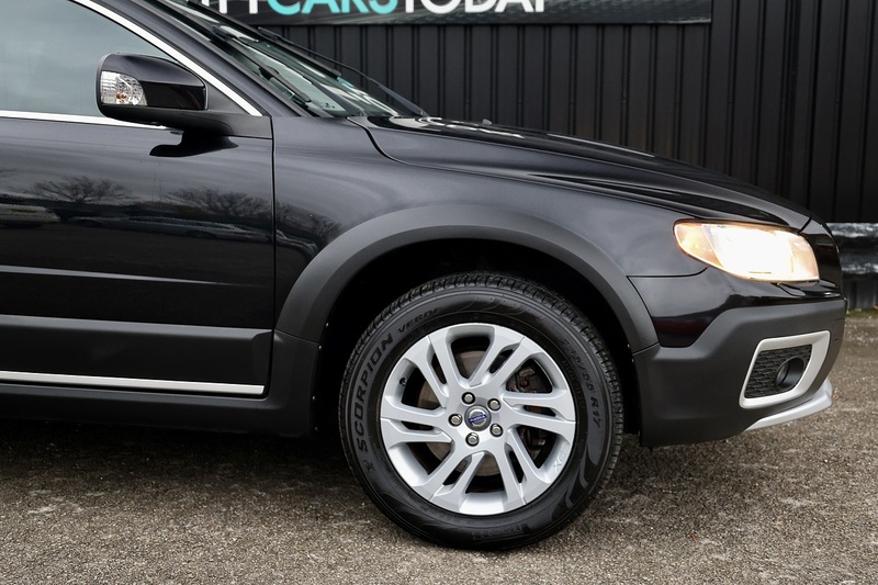 Volvo XC70 D3 AWD Full Volvo Main Dealer History inc.Cambelt Image 25