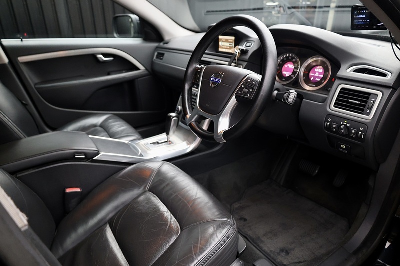 Volvo XC70 D3 AWD Full Volvo Main Dealer History inc.Cambelt Image 6