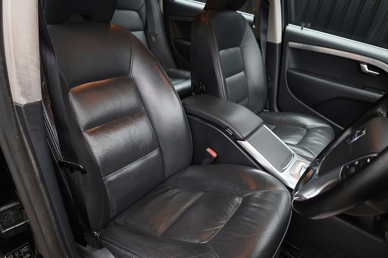 Volvo XC70 D3 AWD Full Volvo Main Dealer History inc.Cambelt Image 7