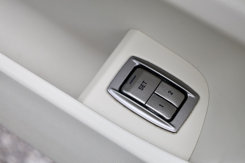 Jaguar XF Premium Luxury Full Service History + Exceptional Condition Image 17