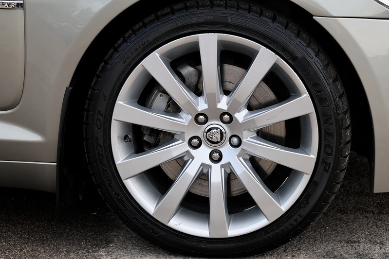 Jaguar XF Premium Luxury Full Service History + Exceptional Condition Image 47