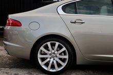 Jaguar XF Premium Luxury Full Service History + Exceptional Condition - Thumb 23