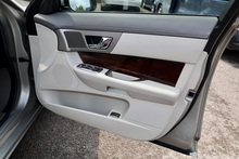 Jaguar XF Premium Luxury Full Service History + Exceptional Condition - Thumb 31