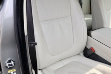 Jaguar XF Premium Luxury Full Service History + Exceptional Condition - Thumb 33