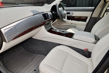 Jaguar XF Premium Luxury Full Service History + Exceptional Condition - Thumb 2