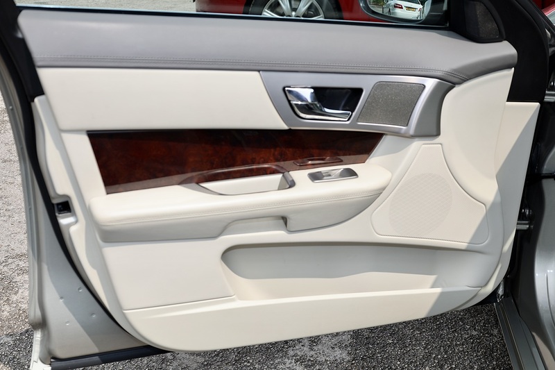 Jaguar XF Premium Luxury Full Service History + Exceptional Condition Image 35