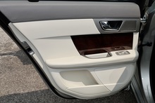 Jaguar XF Premium Luxury Full Service History + Exceptional Condition - Thumb 36