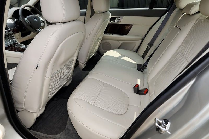 Jaguar XF Premium Luxury Full Service History + Exceptional Condition Image 38