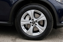 Mercedes-Benz GLC 250d Sport 1 Owner + 4Matic + Premium Plus Pack + Driving Assistance Pack - Thumb 43