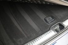 Mercedes-Benz GLC 250d Sport 1 Owner + 4Matic + Premium Plus Pack + Driving Assistance Pack - Thumb 19