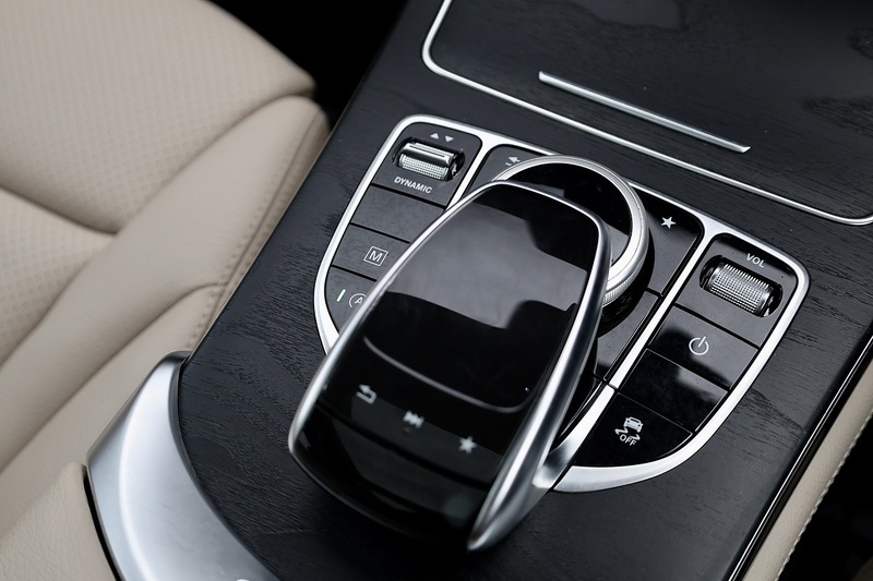 Mercedes-Benz GLC 250d Sport 1 Owner + 4Matic + Premium Plus Pack + Driving Assistance Pack Image 33