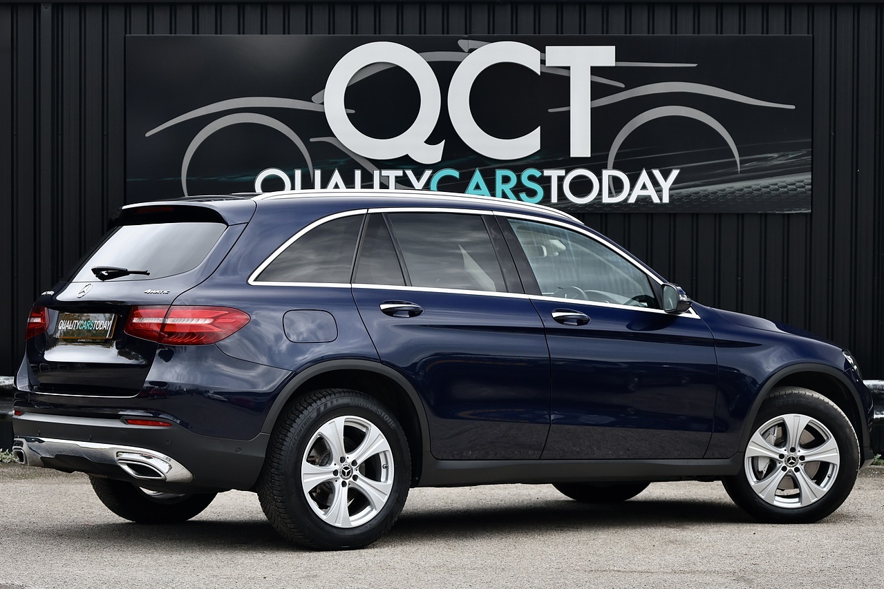 Mercedes-Benz GLC 250d Sport 1 Owner + 4Matic + Premium Plus Pack + Driving Assistance Pack - Large 11