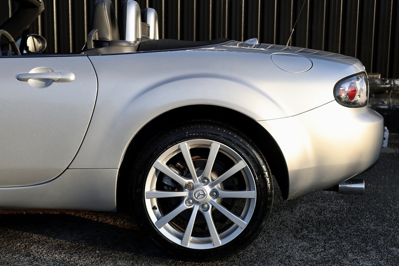 Mazda MX-5 Sport 1 Former Keeper + 17 Services + Heated Leather Image 19