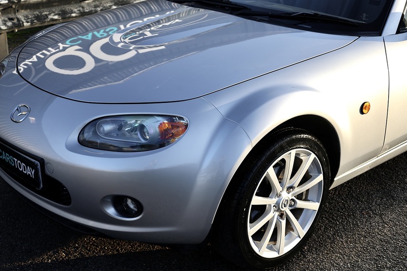 Mazda MX-5 Sport 1 Former Keeper + 17 Services + Heated Leather Image 17