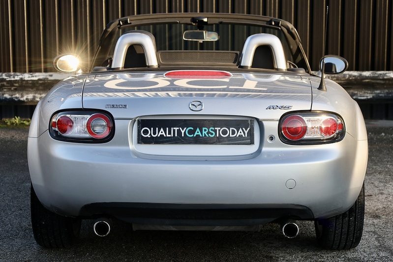 Mazda MX-5 Sport 1 Former Keeper + 17 Services + Heated Leather Image 4