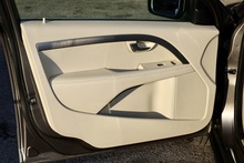 Volvo XC70 D5 SE AWD 2 Former Keepers + Full Main Dealer History - Thumb 9