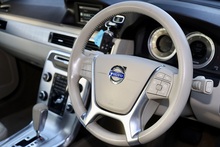 Volvo XC70 D5 SE AWD 2 Former Keepers + Full Main Dealer History - Thumb 13