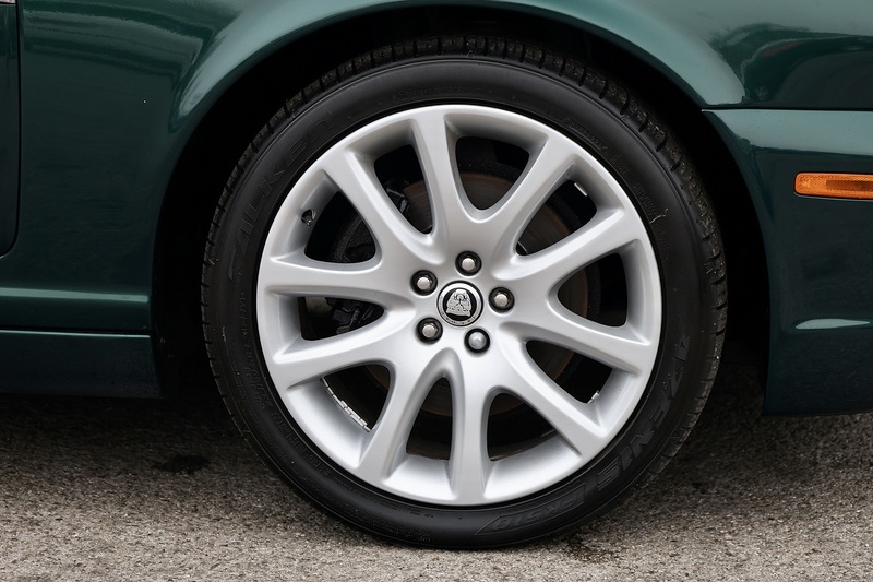 Jaguar XJ 3.0 V6 Sovereign X358 + UK Supplied + Rare Specification Image 30