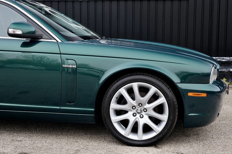 Jaguar XJ 3.0 V6 Sovereign X358 + UK Supplied + Rare Specification Image 18