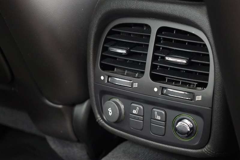 Jaguar XJ 3.0 V6 Sovereign X358 + UK Supplied + Rare Specification Image 21