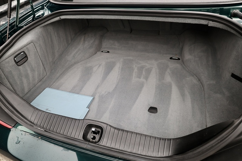 Jaguar XJ 3.0 V6 Sovereign X358 + UK Supplied + Rare Specification Image 23