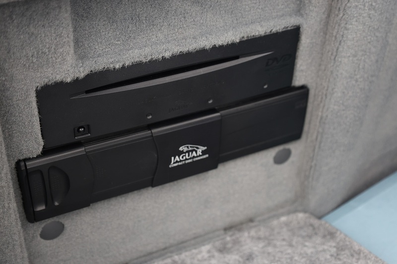 Jaguar XJ 3.0 V6 Sovereign X358 + UK Supplied + Rare Specification Image 25