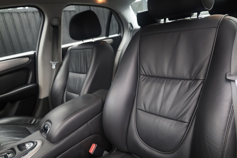 Jaguar XJ 3.0 V6 Sovereign X358 + UK Supplied + Rare Specification Image 10