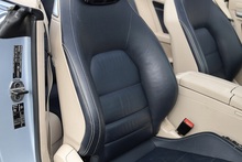 Mercedes-Benz E250 CDI AMG Sport Convertible Rare Spec + Blue Roof + Air Scarf + Heated Seats + Reverse Cam - Thumb 23