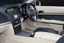 Mercedes-Benz E250 CDI AMG Sport Convertible Rare Spec + Blue Roof + Air Scarf + Heated Seats + Reverse Cam - Thumb 10