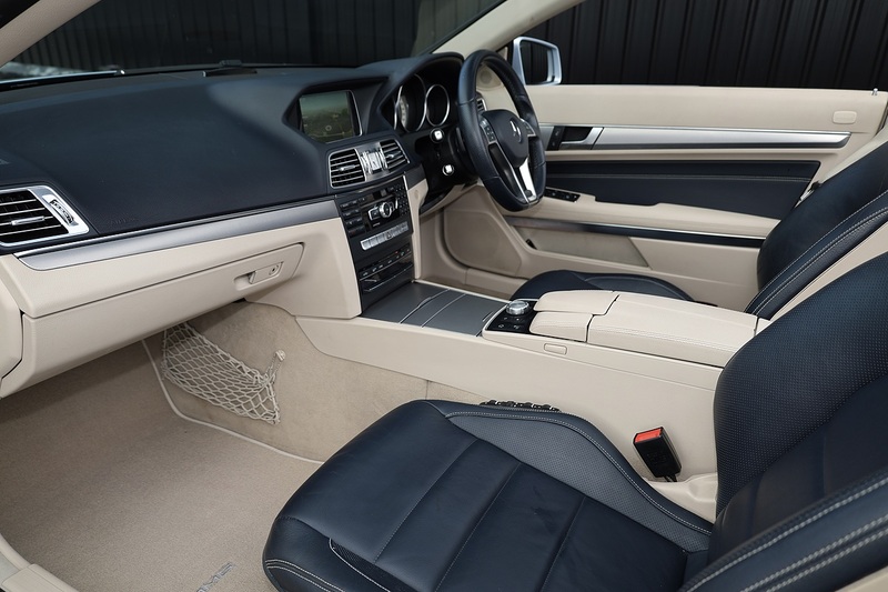 Mercedes-Benz E250 CDI AMG Sport Convertible Rare Spec + Blue Roof + Air Scarf + Heated Seats + Reverse Cam Image 2
