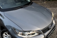 Lexus CT 200h SE-L 1 Owner + Full Service History + Sat Nav + Heated Leather + Reverse Cam - Thumb 12