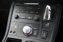 Lexus CT 200h SE-L 1 Owner + Full Service History + Sat Nav + Heated Leather + Reverse Cam - Thumb 15