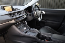 Lexus CT 200h SE-L 1 Owner + Full Service History + Sat Nav + Heated Leather + Reverse Cam - Thumb 3