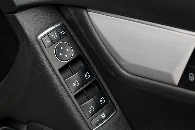 Mercedes-Benz C220 CDI AMG Sport Full Service History + 12 Services + Heated Seats + Sat Nav Image 17